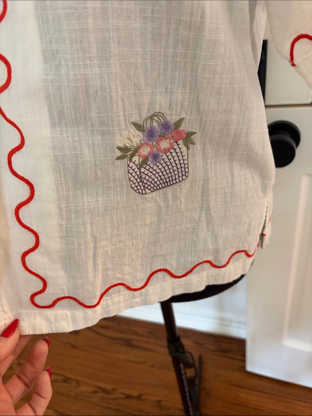 White Embroidered Short-Sleeve Button Front Blouse with Red Trim - Picture 5 of 9
